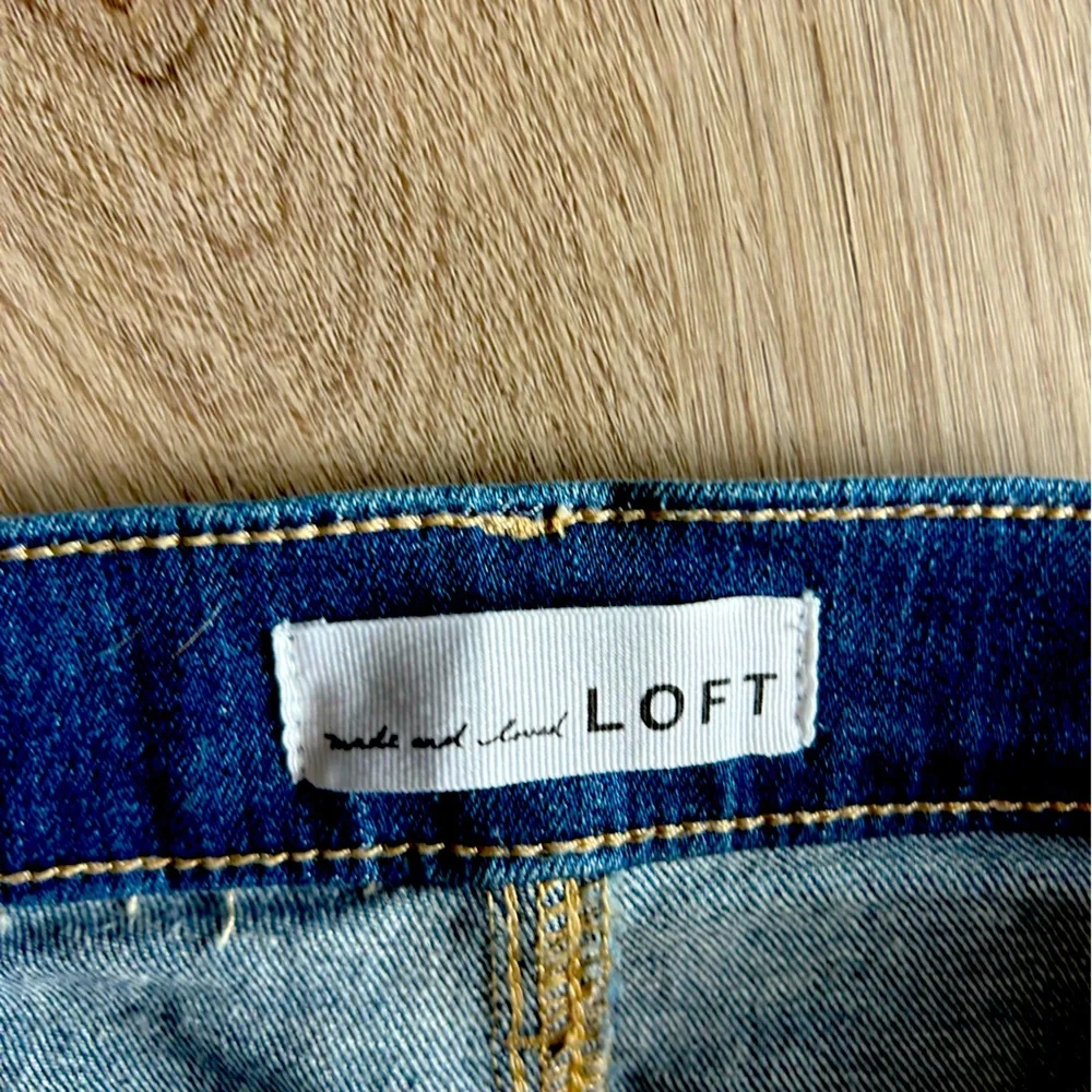 Loft Mid Rise Jeans - Picture 3 of 4